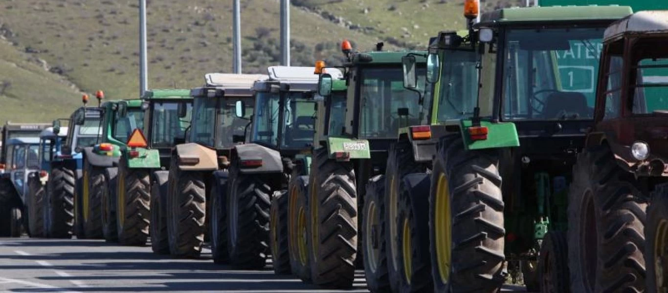Κατεβαίνουν στο... Σύνταγμα τα τρακτέρ - Ζητούν αποζημιώσεις για τις πληγείσες περιοχές οι αγρότες